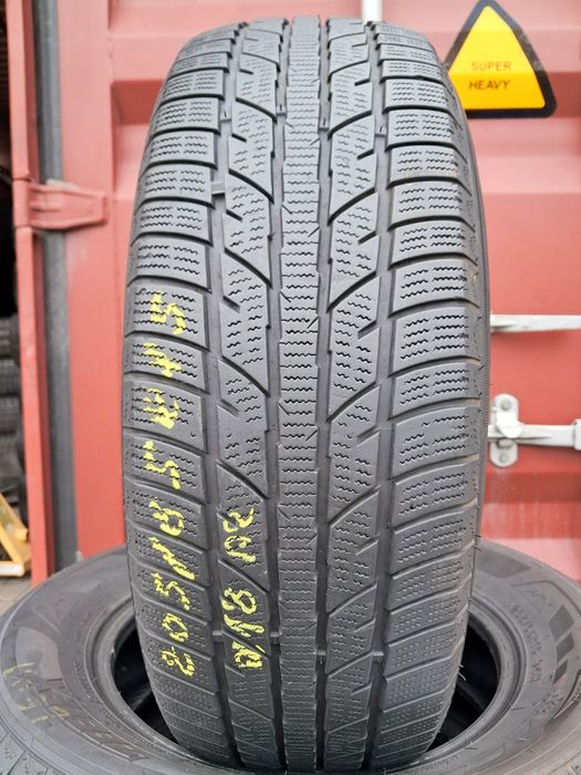 Opony używane 2x 205/65R15 Zeetex WP1000 Zimowe Gwarancja