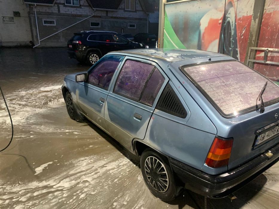 Опель кадет 1.4 газ/бенз