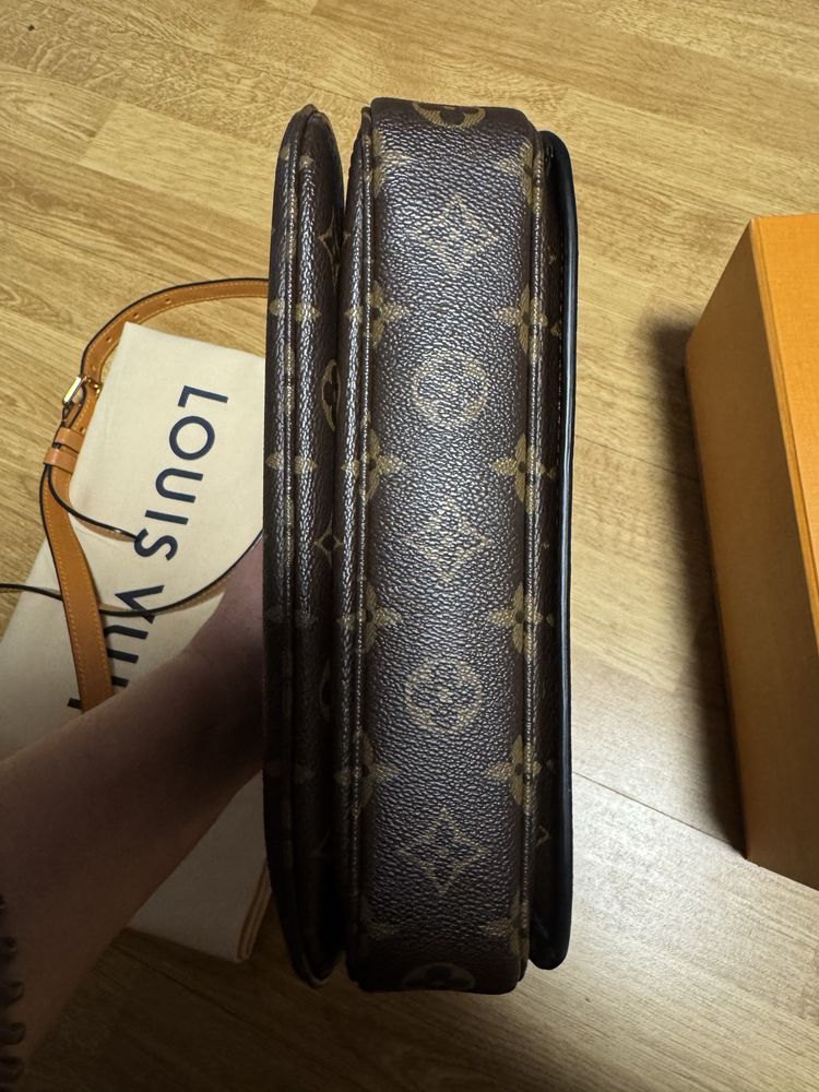 Сумка Louis Vuitton Pochette Metis Braided Handle