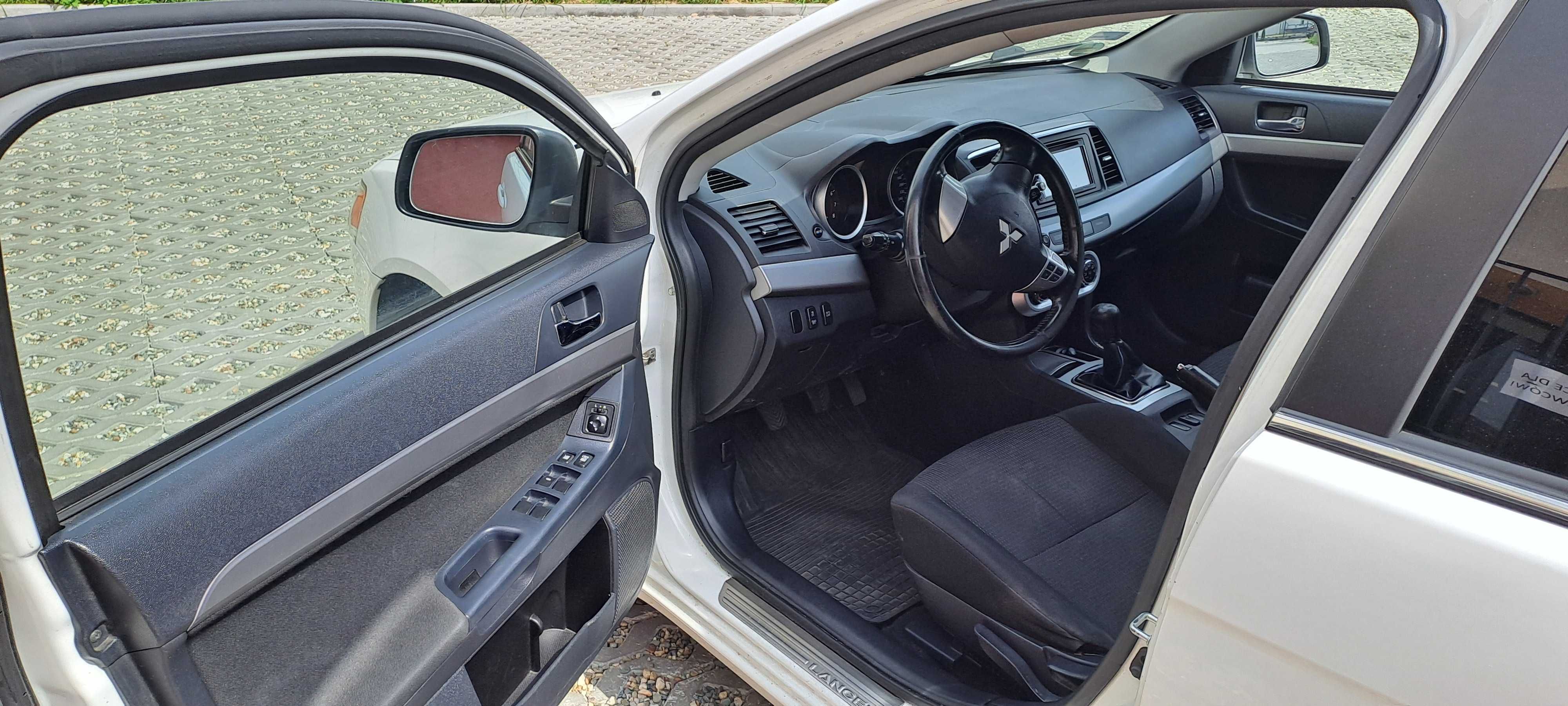 Mitsubishi Lancer 1.6 2011