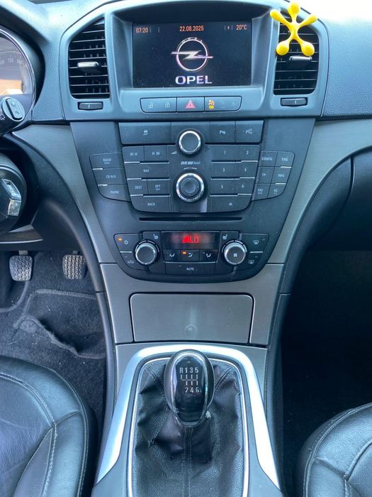 Opel Insignia Sports tourer 2,0 дизель
