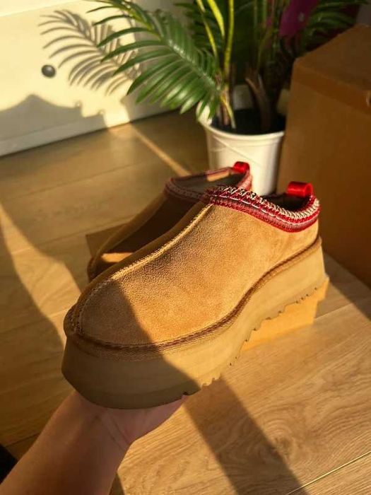 UGG _Tazz _Slipper_Chestnut Snow Boots / ROZ.37