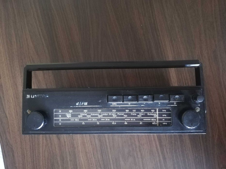Radio UNITRA Aneta R-605