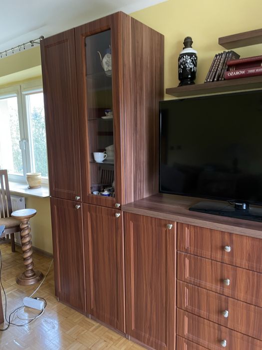 Zestaw mebli do salonu, mebloscianka, szafka narożna, półka, witrynka