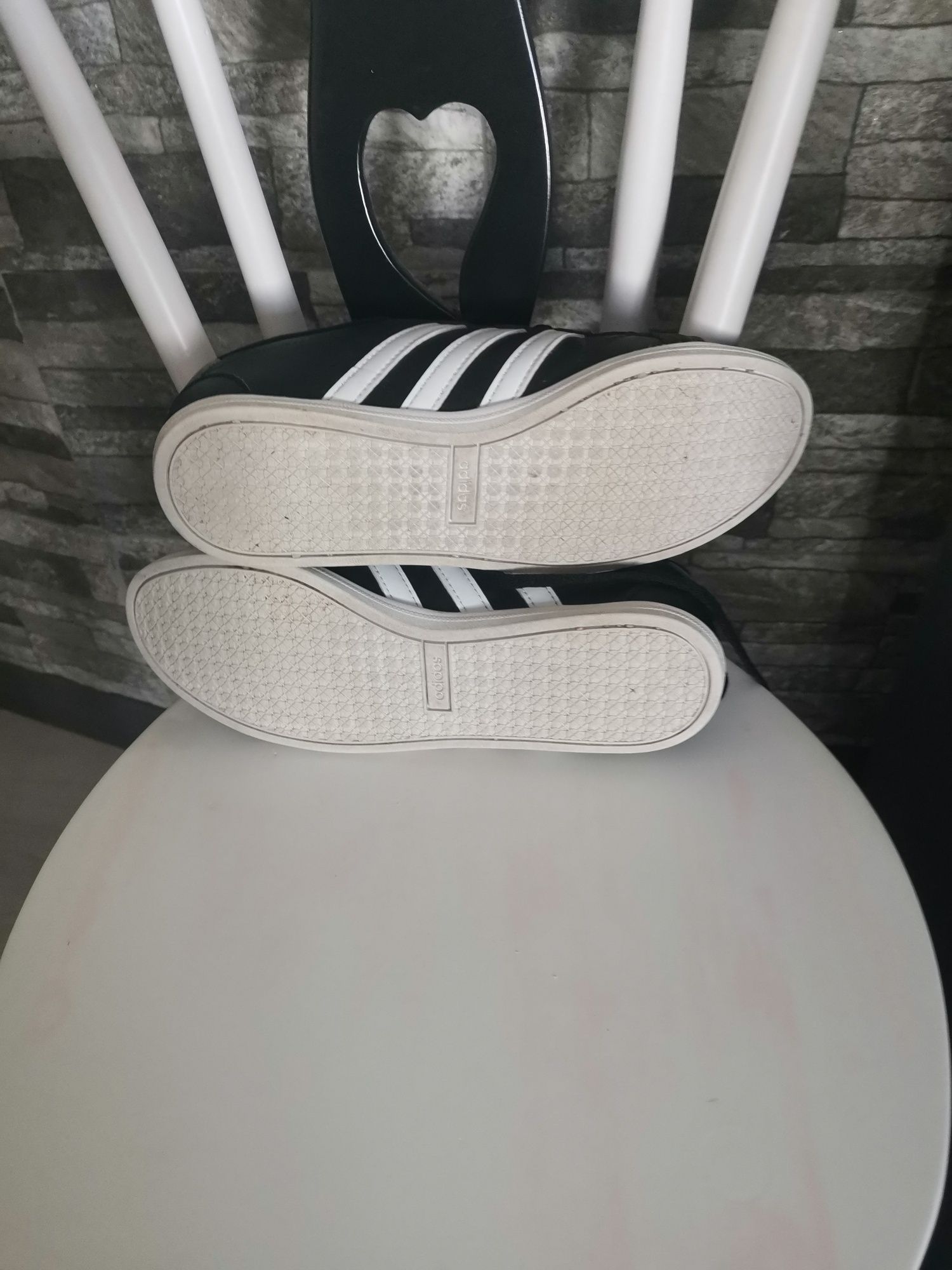 Sapatilhas Adidas pouco usadas