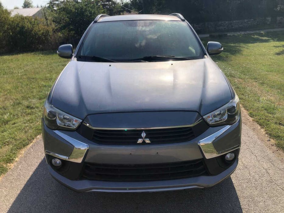 Mitsubishi Outlander Sport      2017
