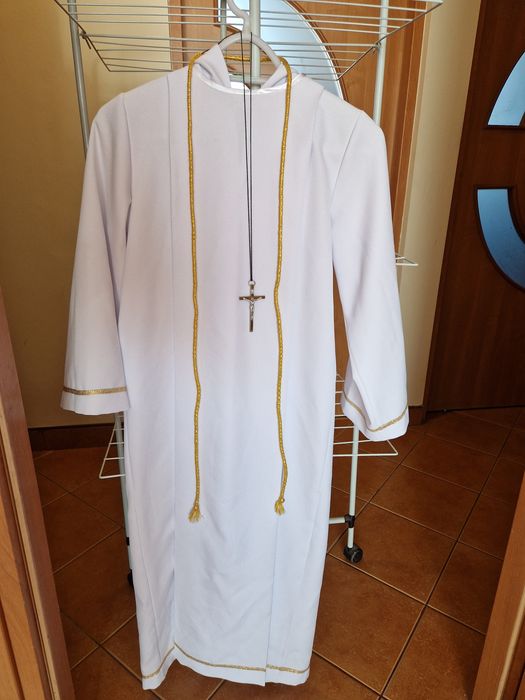 Sprzedam albę do pierwszej komunii