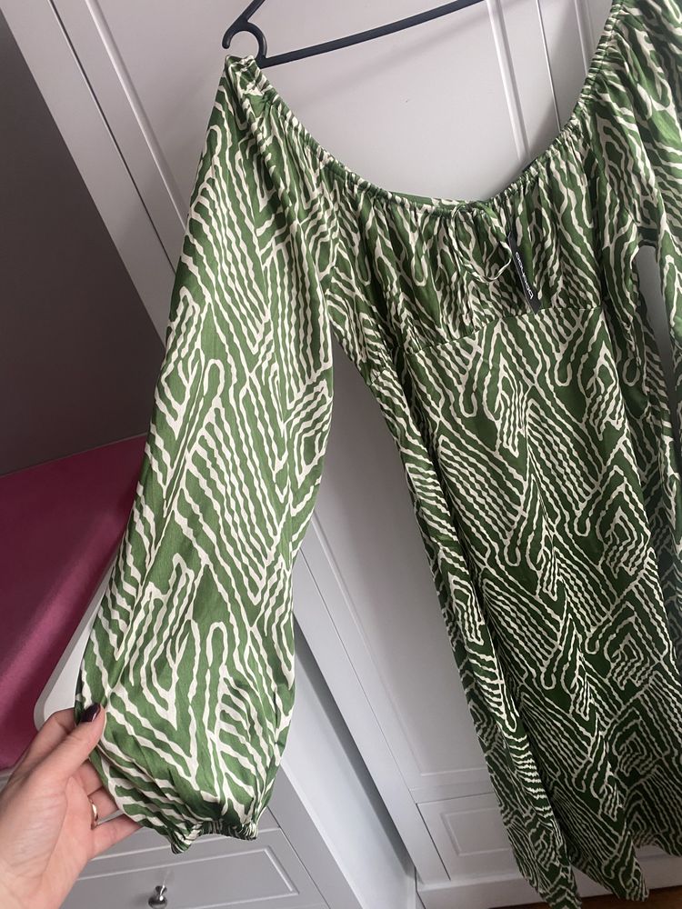 Nowa z metka sukienka boohoo plus 2 ciuchy gratis