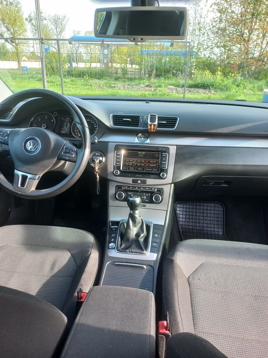 Volkswagen Passat 2011