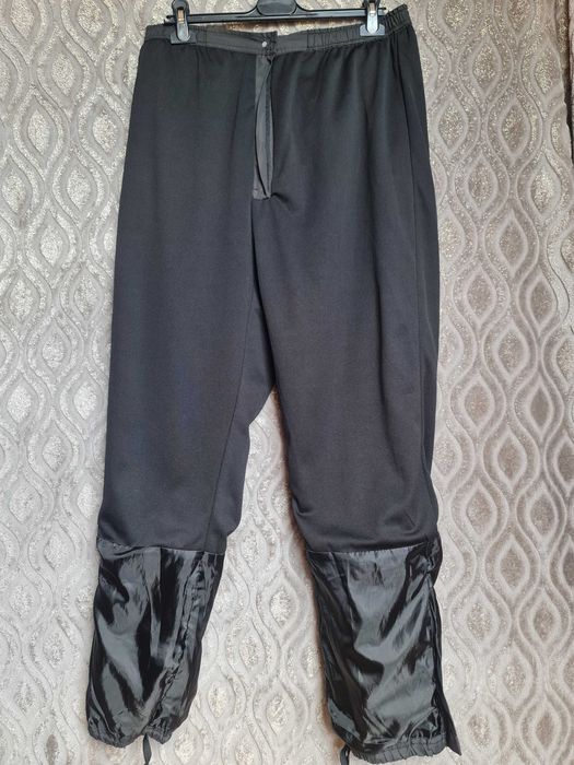 Spodnie sportowe Umbro czarne
