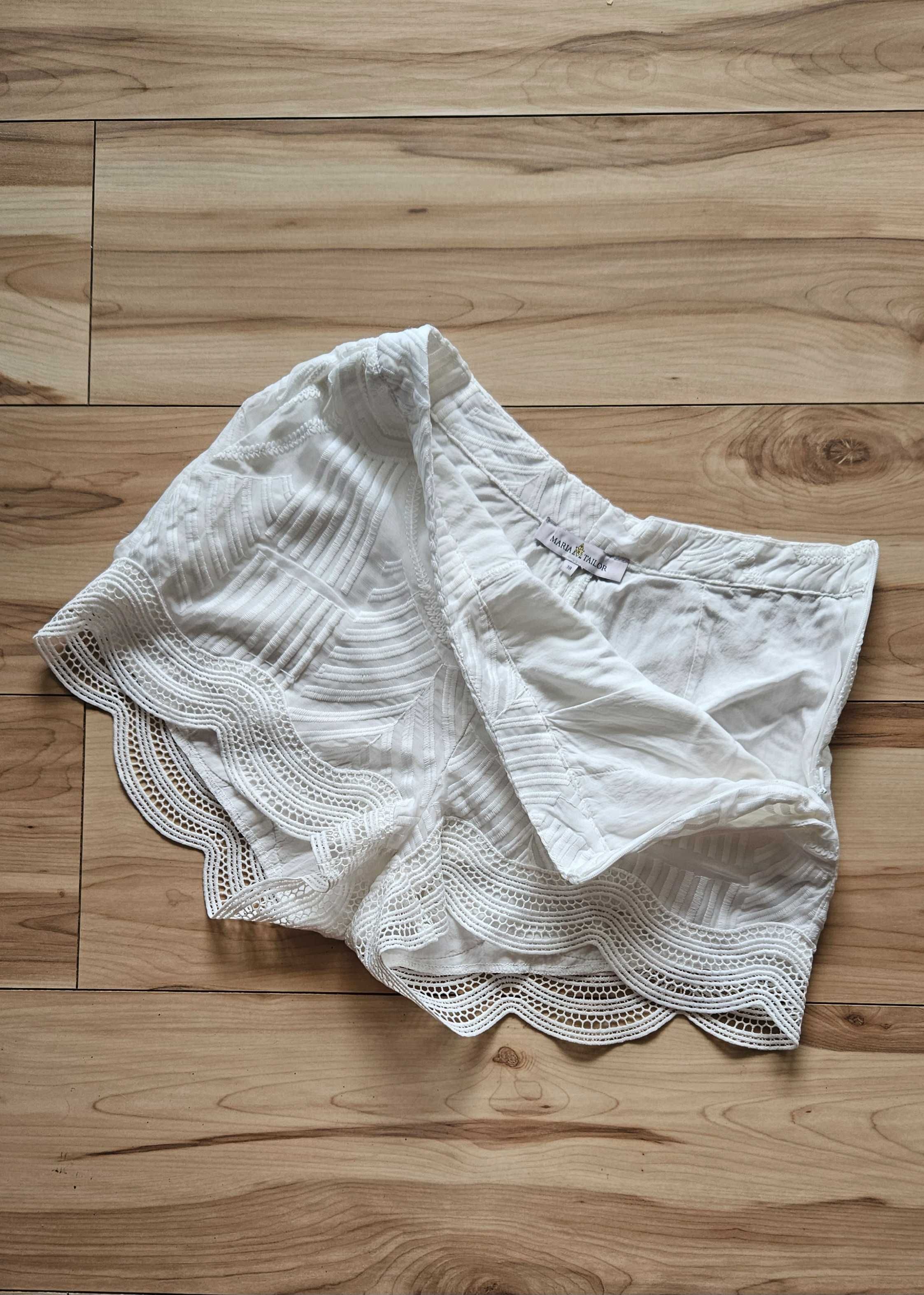 Komplet boho bluzka na ramiączkach spodenki szorty Maria Taylor M 36