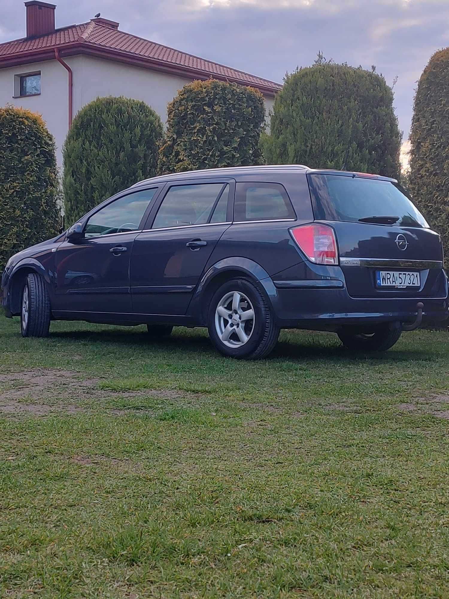 Opel Astra III 2009 1,6 116KM