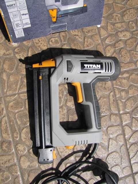 Titan gwożdziarka sieciowa 2100W TTB961NAL PISTOLET ELEKTRYCZNY 30MM