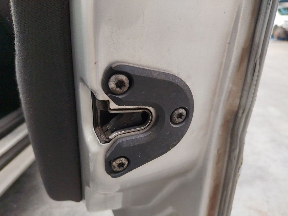 Fechadura / fecho porta frente direito OPEL Vectra C GTS