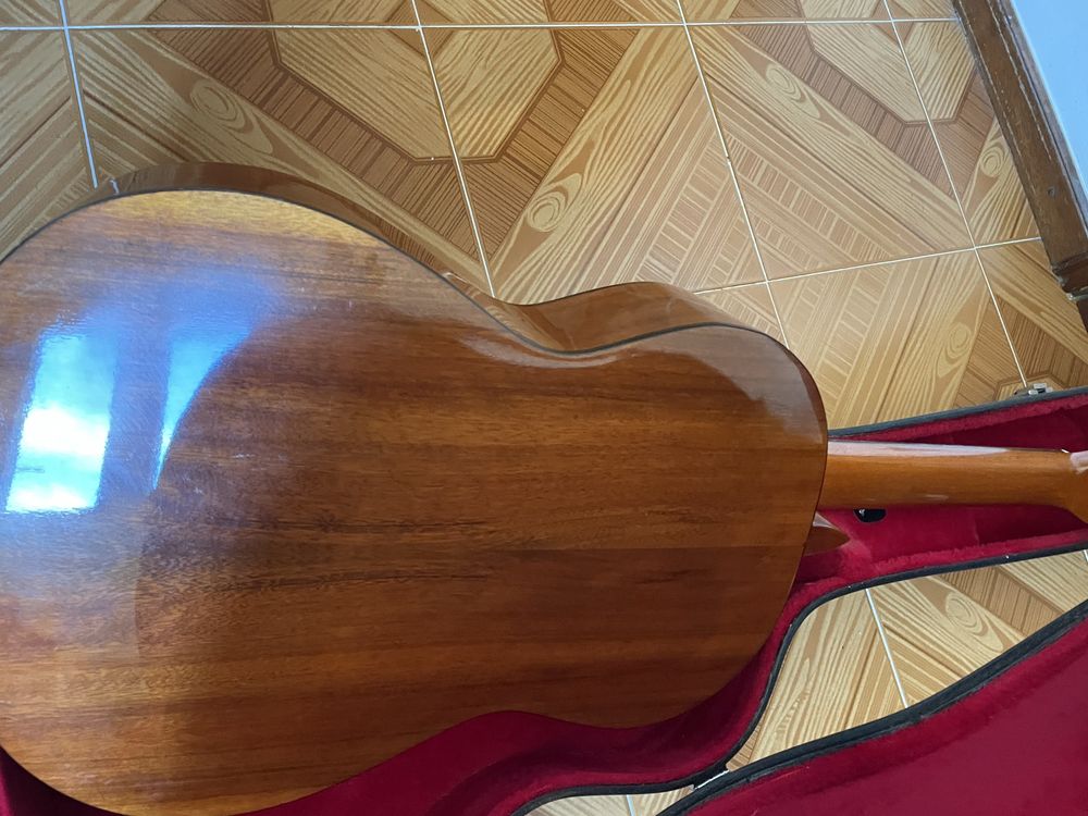 Guitarra clássica M. Suzuki