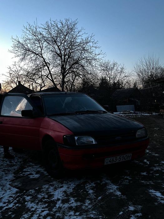 Продам ford escort 1990