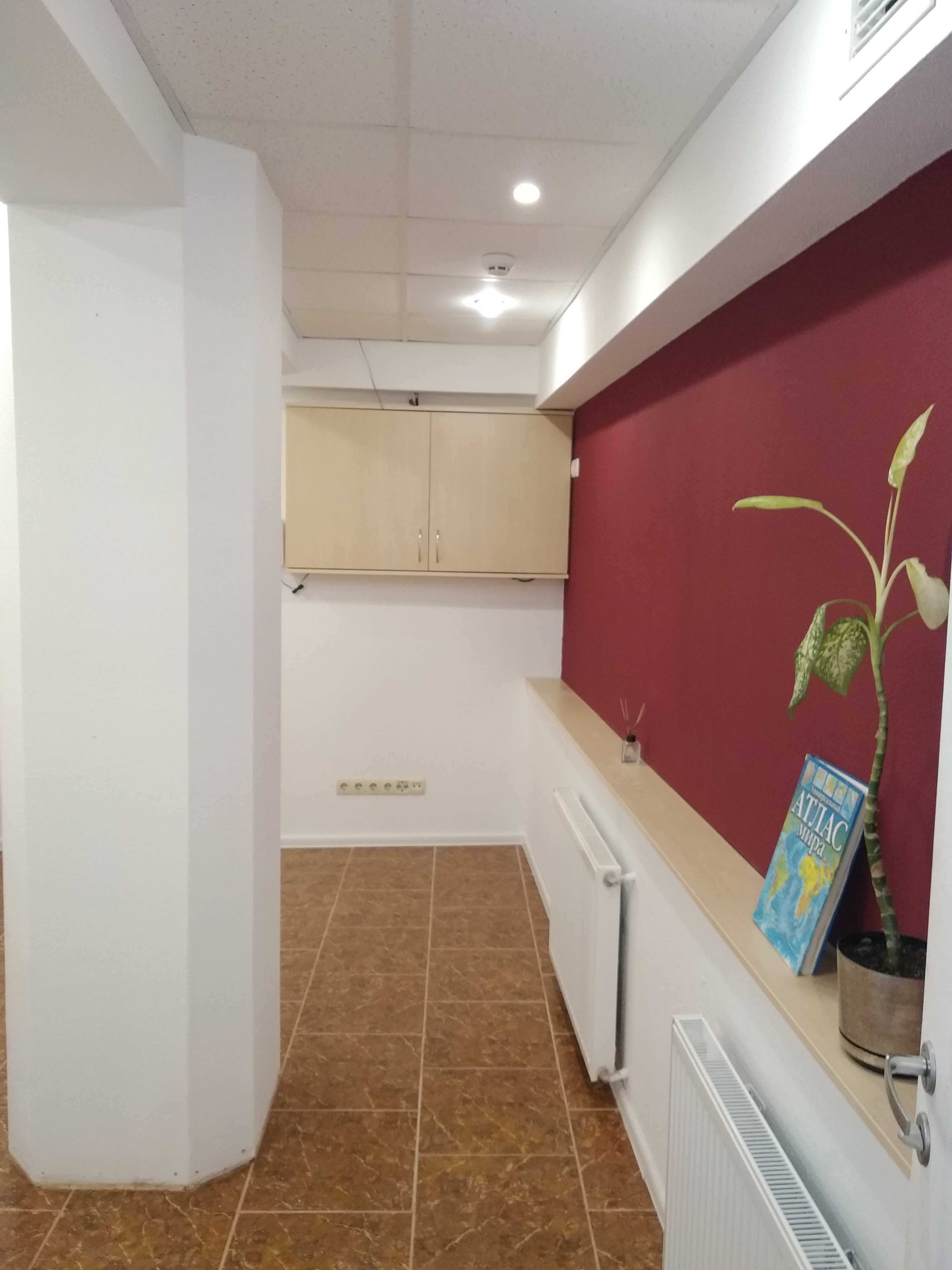 Продається офіс вул. Антоновича, 10б. Під будь-який вид діяльності