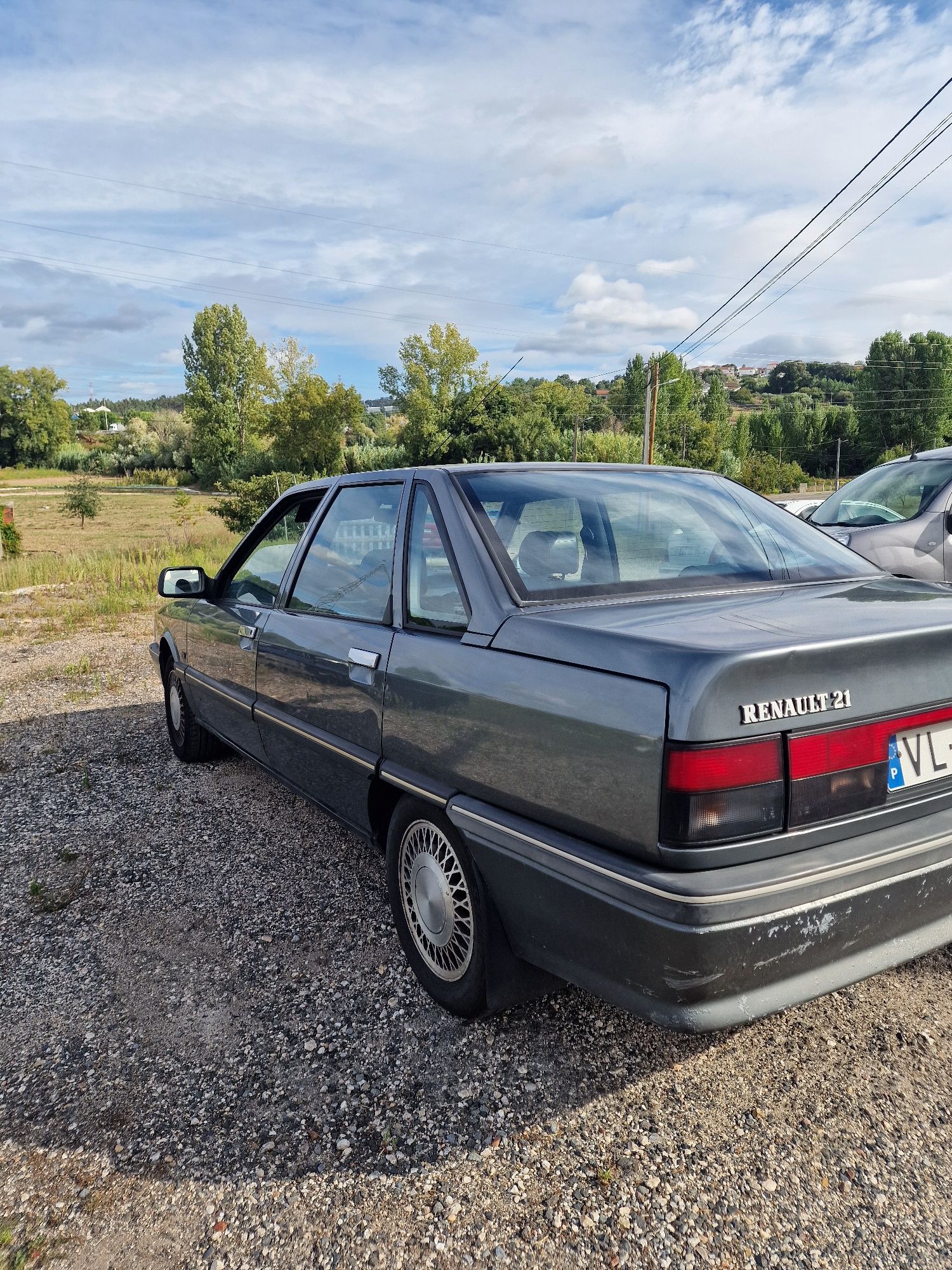 Renault 21 TSE cinza