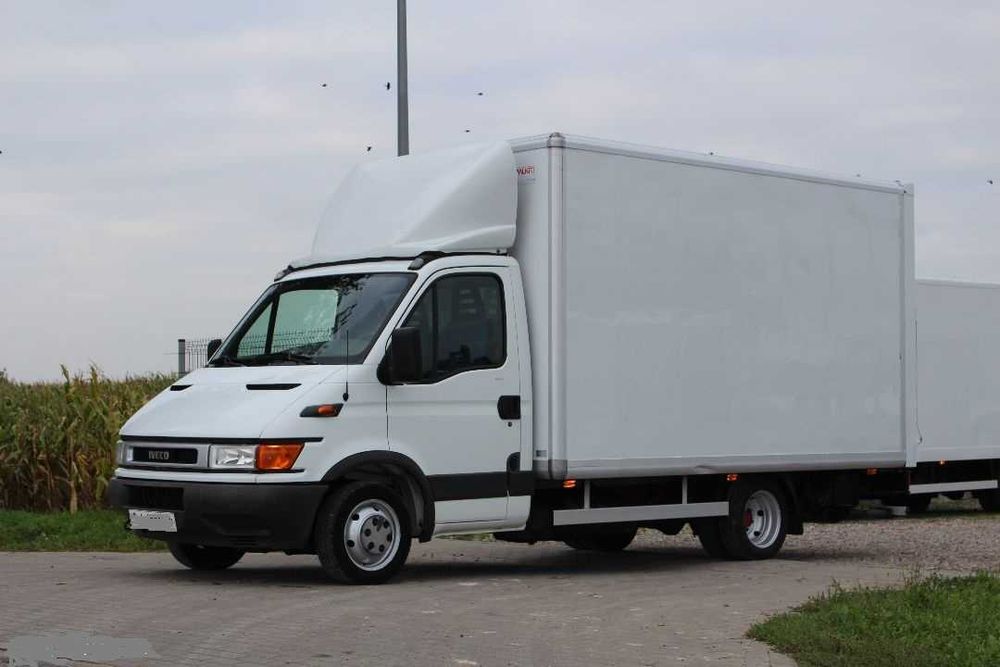 Przeprowadzki Płock – Auto z Windą | Szybko i Profesjonalnie!