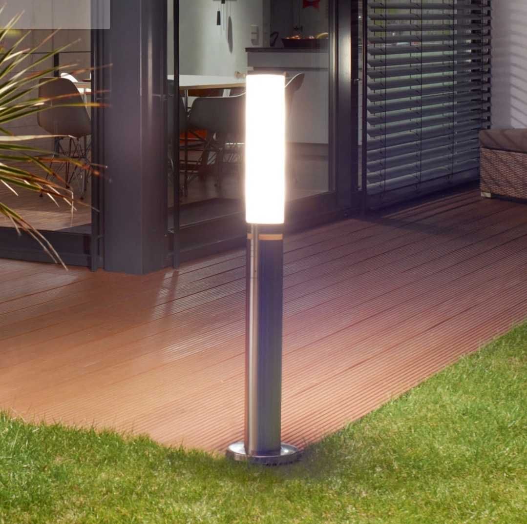 Lampa ogrodowa stojąca z czujnikiem ruchu i zmierzchu