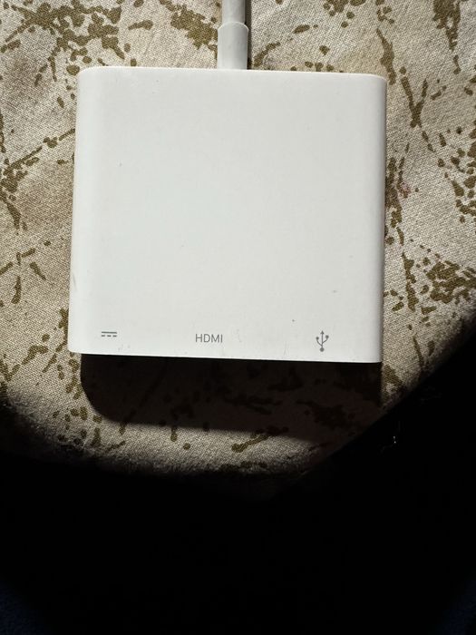Apple multiport adapter
