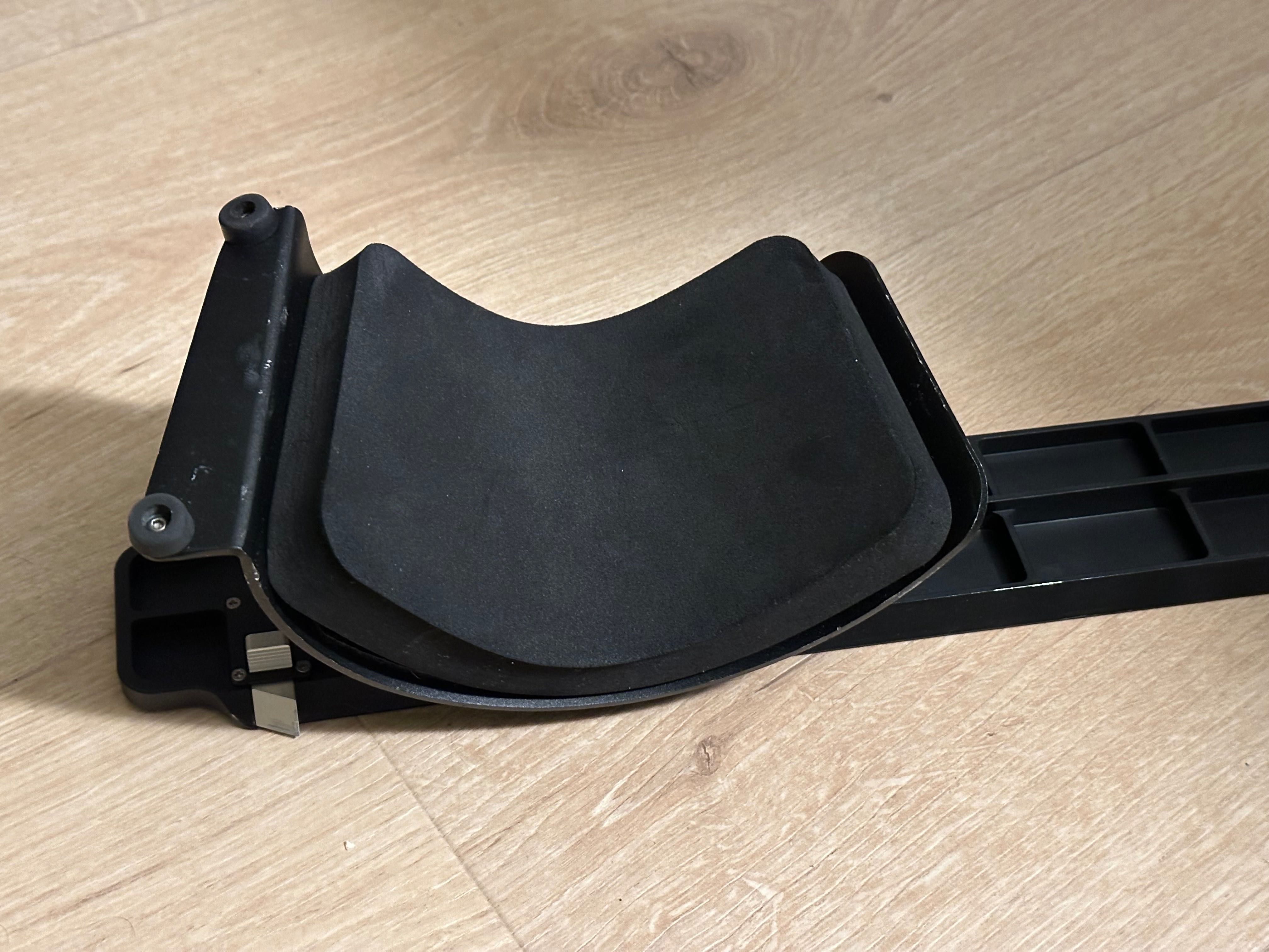 Wooden camera shoulder rig