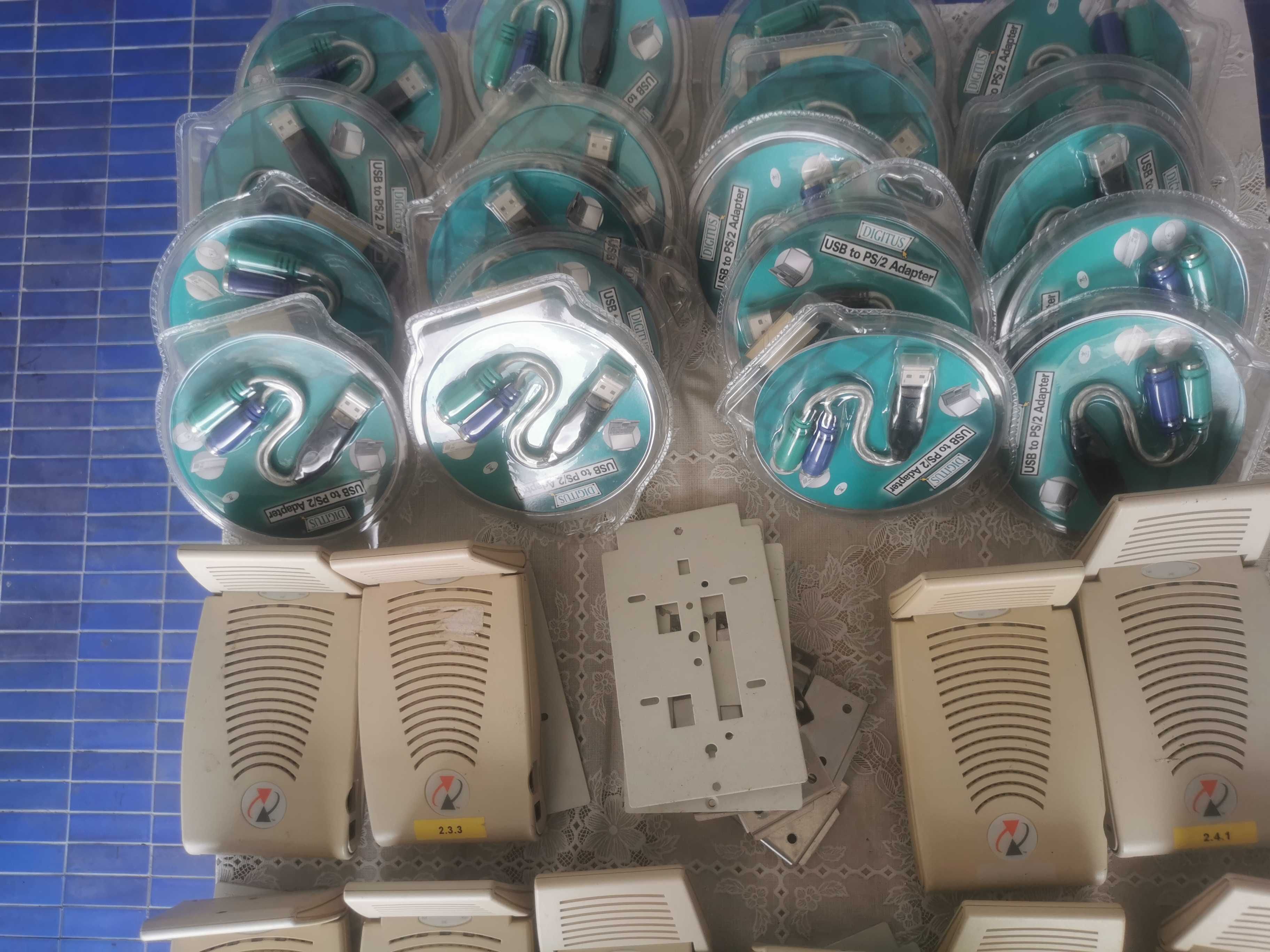 Lote de Carregadores, Cabos, Telefones, Routers, Adaptadores, Diversos