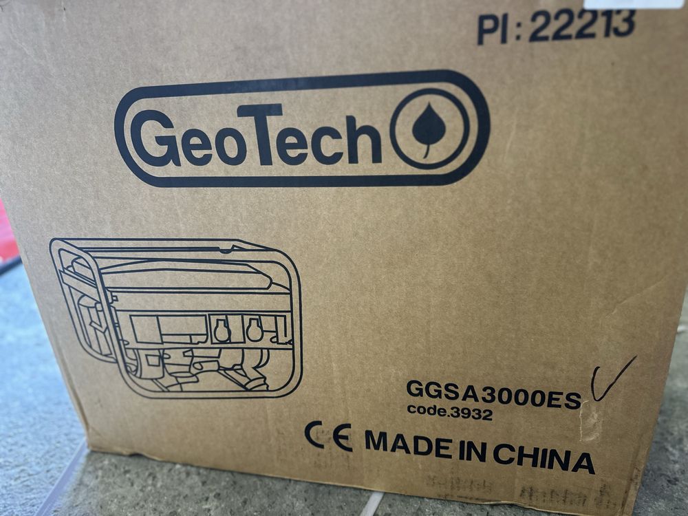 Бензиновий електрогенератор GeoTech GSA/GGSA 3000ES