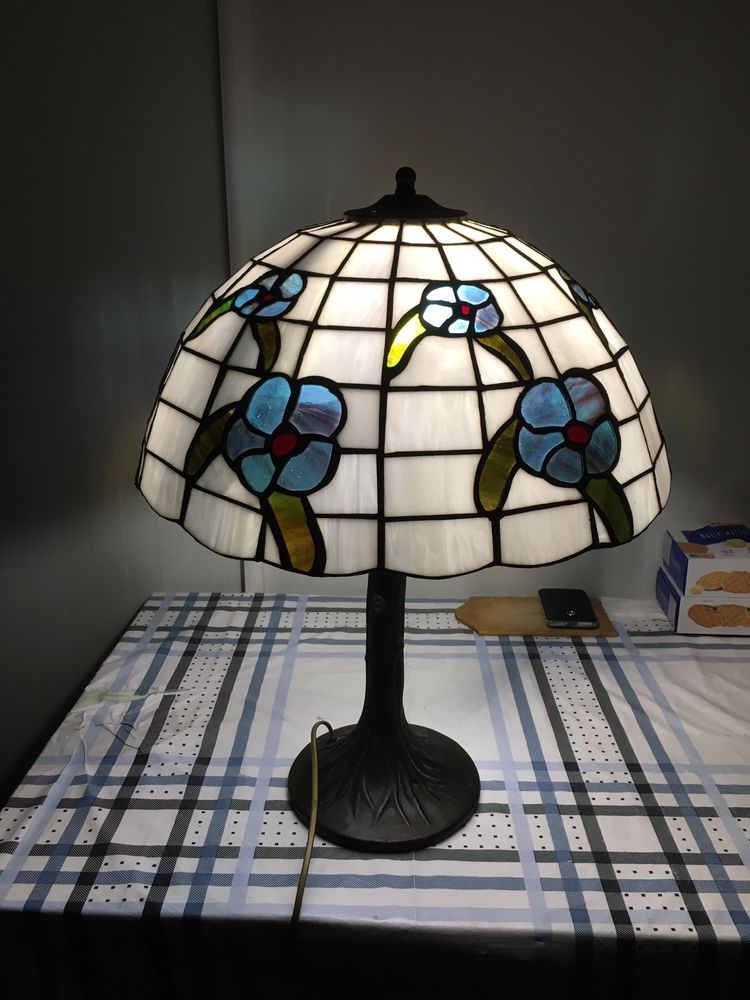 Lampa witrazowa Tiffany