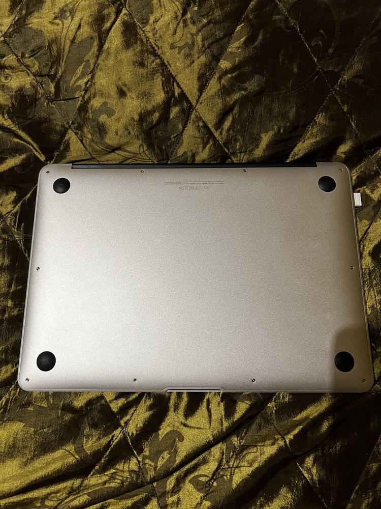 Laptop Apple MacBook Air 13" A1466 i5 4GB 128GB SSD 2015r