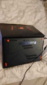 laptop gamingowy Asus Republic of gamers +kontroler do gier