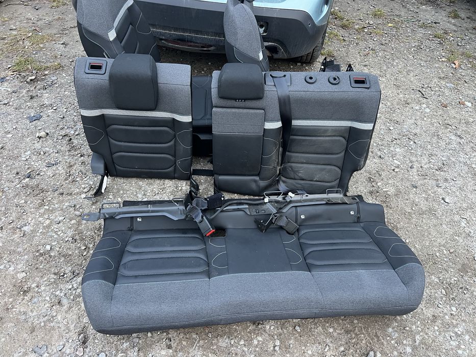 Комплект задніх сидінь cotoen ec4 2023 рік