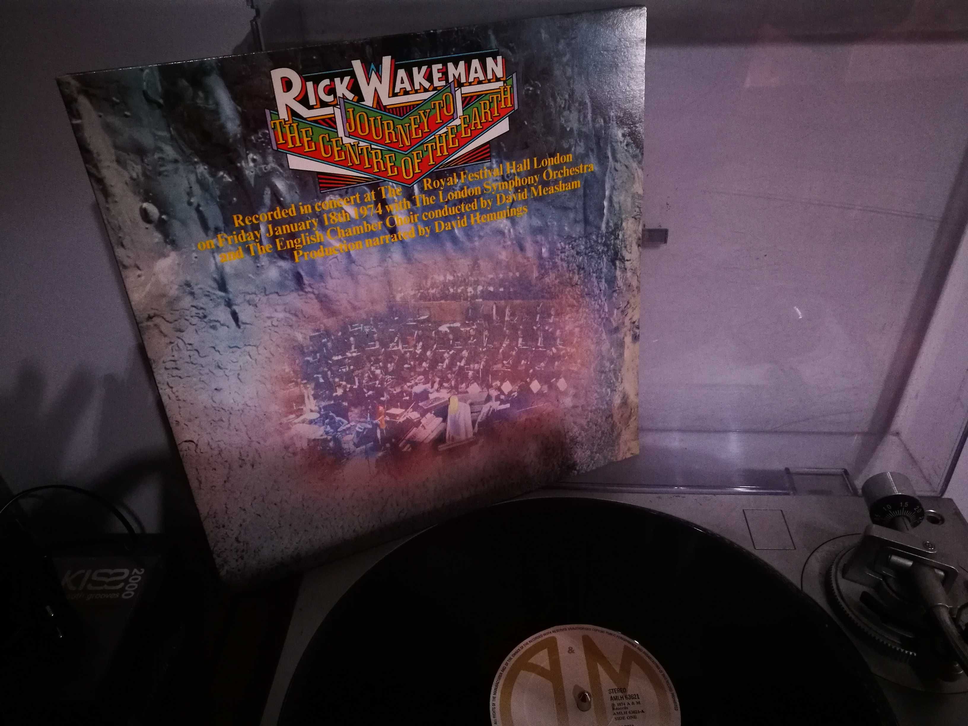 RICK WAKEMAN(Prog)-Journey To The Center Of The Ear(Ingl-74C/LIVRO)LP