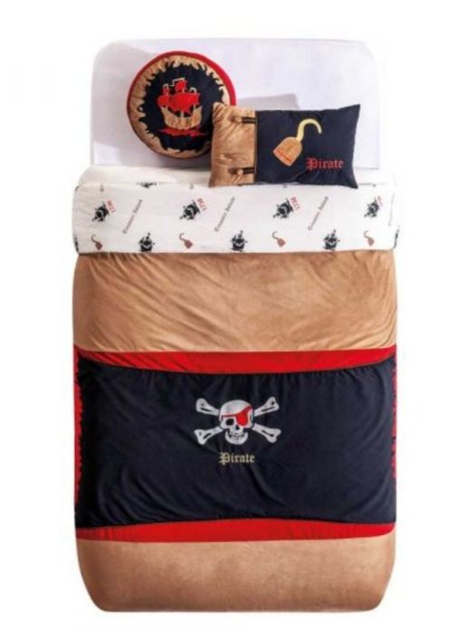 Mobília de madeira tema pirata