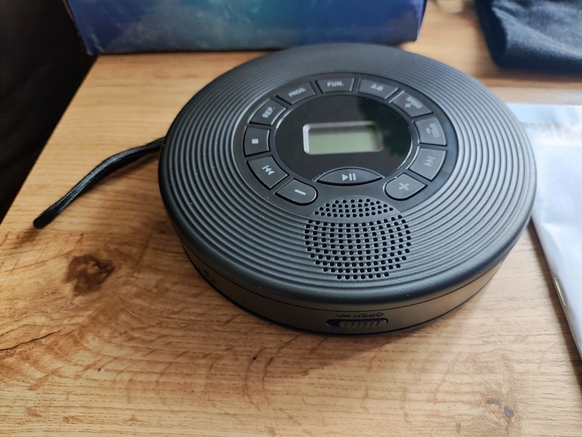 Odtwarzacz CD MP3 Walkman Bluetooth do auta samochodu Dyskmen Discman