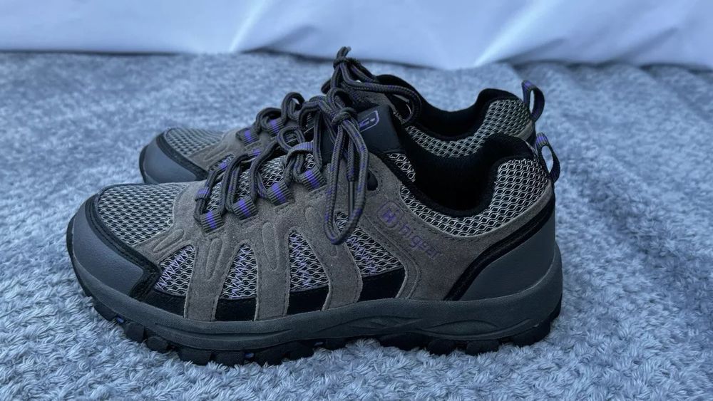 Кросівки безкоштовно кроси