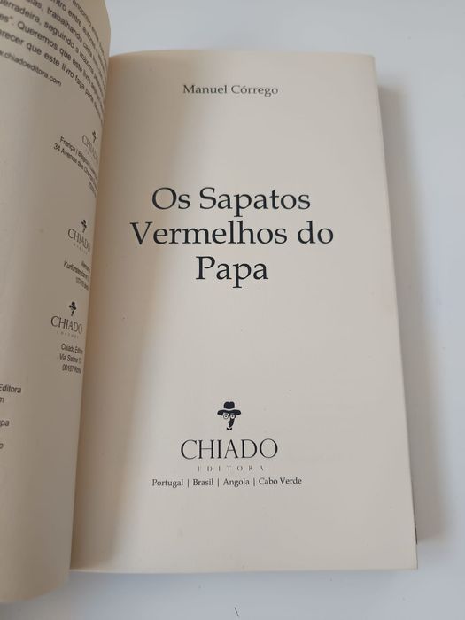 Os sapatos vermelhos do papa