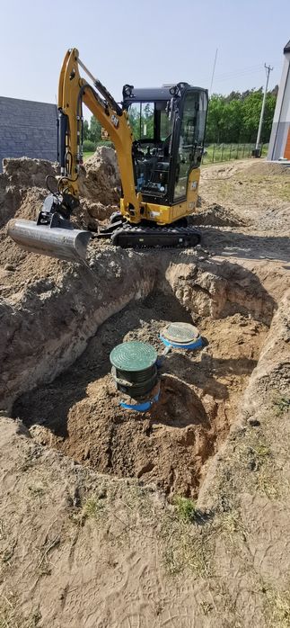 Usługi minikoparką CAT 301.8