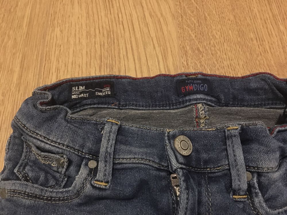 Calças Pepe Jeans menina 6 anos como novas