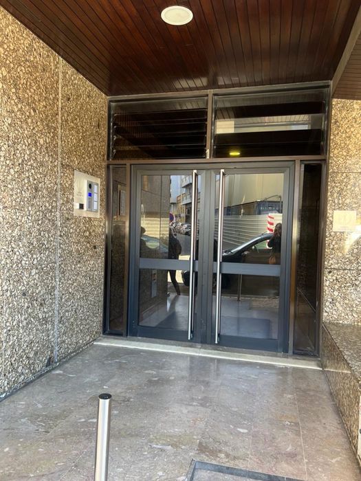 T3 arrendamento edificio tridente Faro