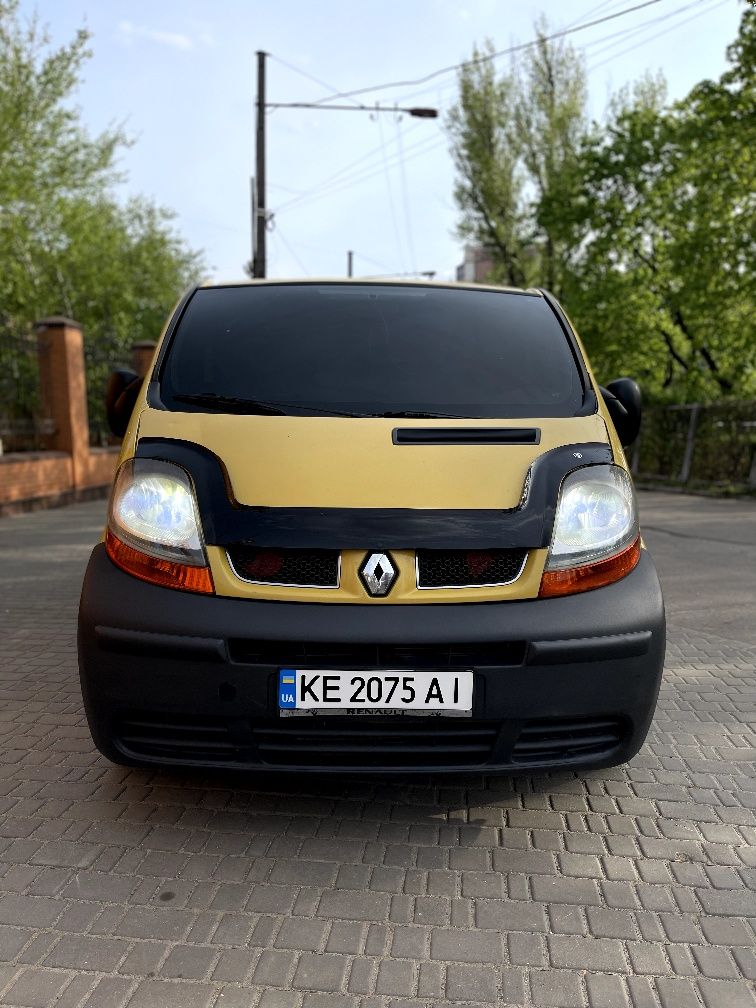 Renault Traffic 1.9 8+1