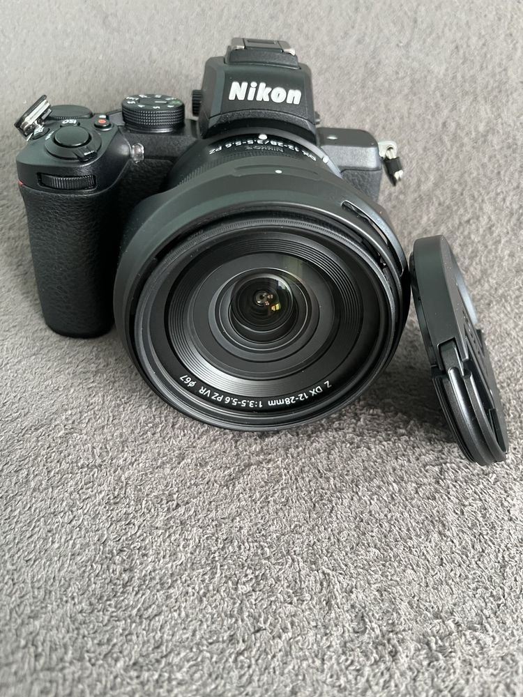 Nikon z50 - nikkor 12-28 stan bardzo dobry plus dodatki