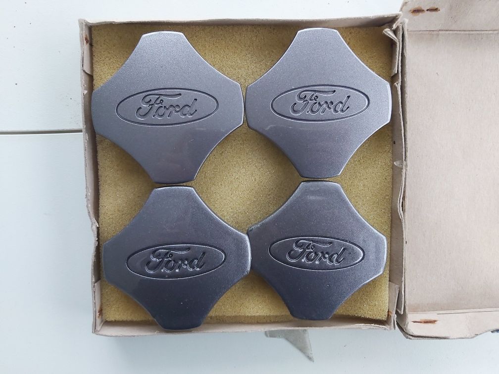 Tampas das jantes do Ford escort xr3