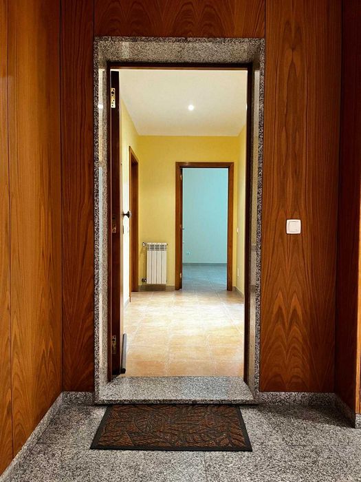 Apartamento T3 com Terraço no Coração de Nelas – Viseu