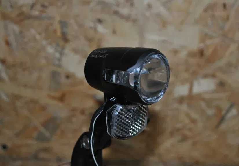 NOWA Lampka przednia AXA CL20 Steady Switch z wyłącznikiem...