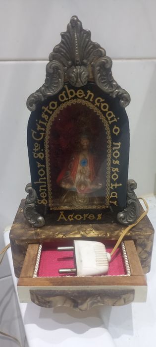 Caixa de musica  antiga