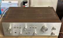 Akai AM 2400 + Technics SB 3110A