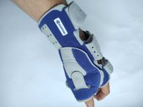 Ортез на лучезапястный сустав Bauerfeind ManuLoc Rhizo, размер 3