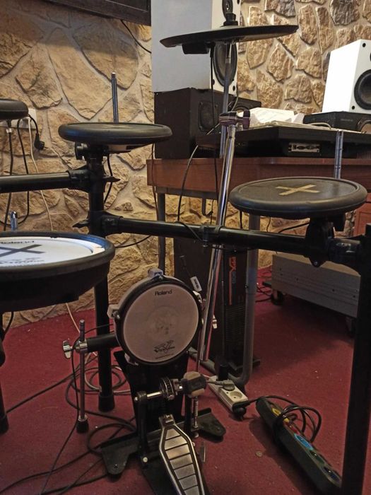 Roland TD-6V z siateczkowym kick padem KD80 +siateczkowy werbel PDX-6.