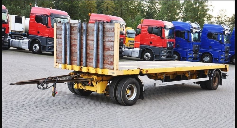 Przyczepa platforma R17,5 laweta podłoga niskopodwoziowa Kłonicowa